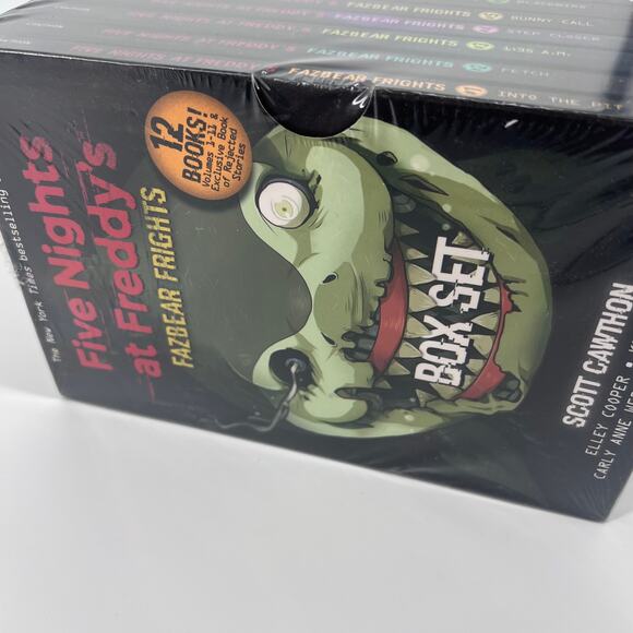 Five Nights at Freddy's Box Set 12books - Picture 3 of 5